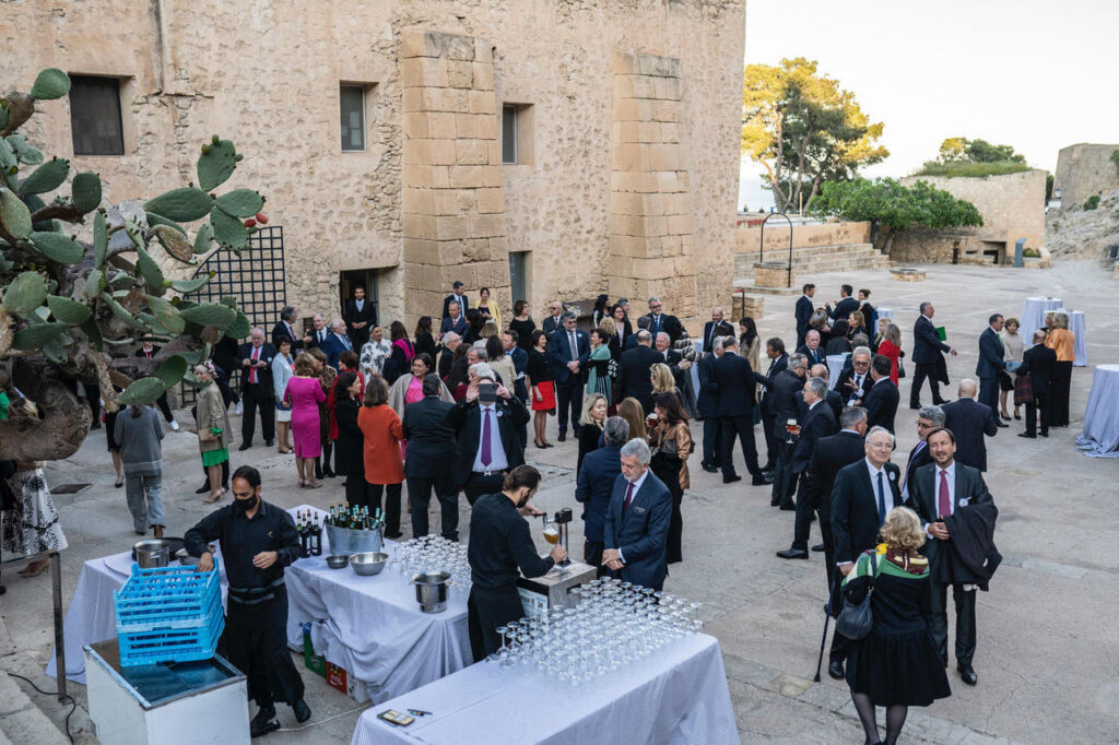 Premio Balmis: Dra. Elia Torroella Busquets